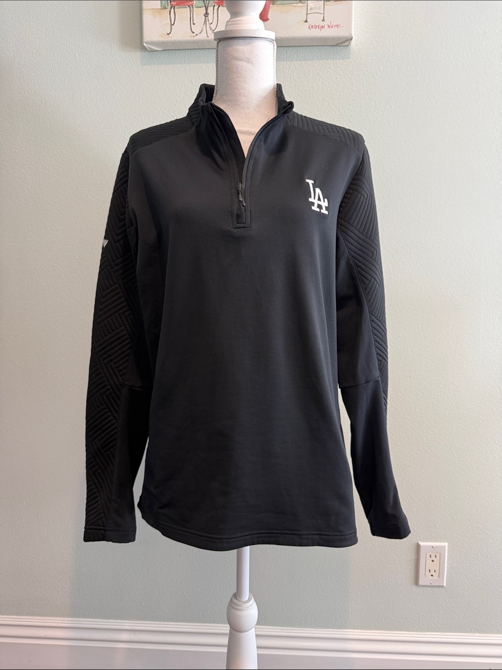 Dodgers new with tags women’s  Quarter-Zip Pullover Sweater X-LARGE